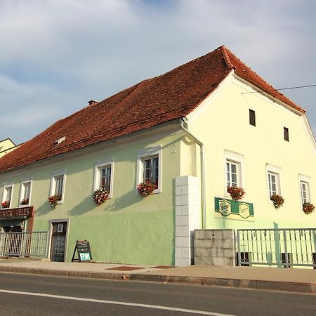 Guesthouse Veles Словенска-Бистрица Экстерьер фото