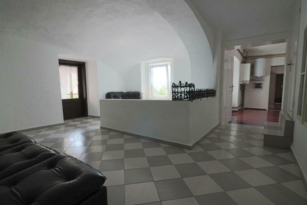 Guesthouse Veles Словенска-Бистрица Экстерьер фото